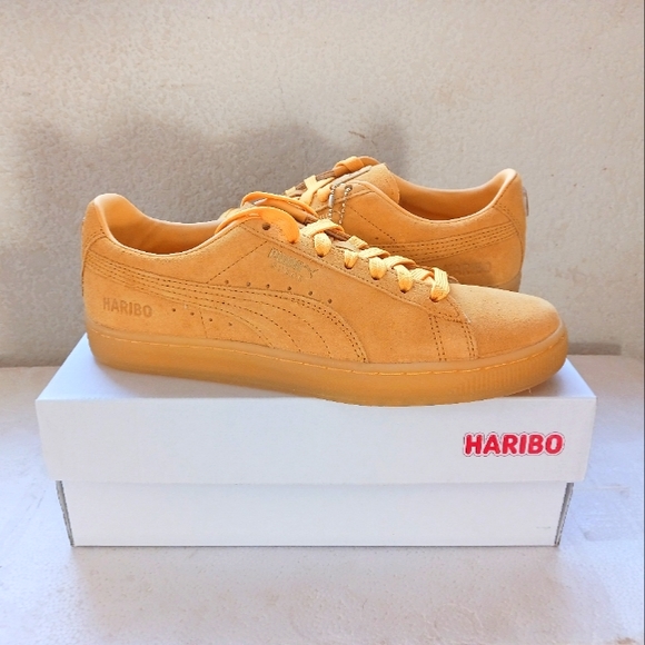 Puma - Picture 1 of 4